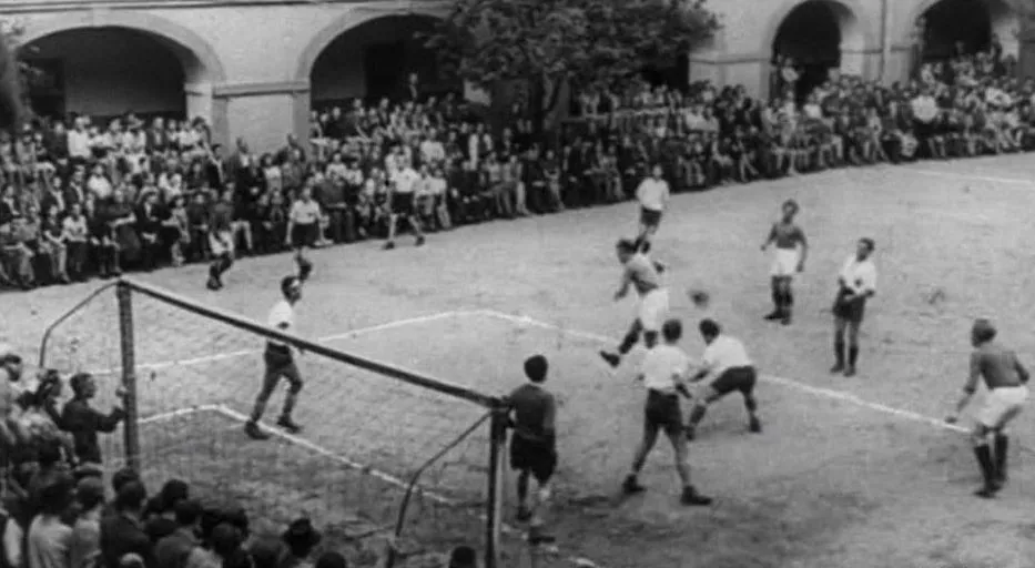 Le football en attendant la mort