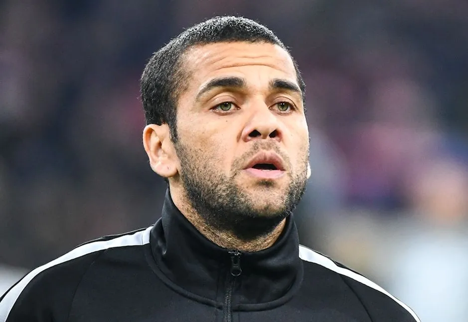 Trois matches de suspension pour Daniel Alves