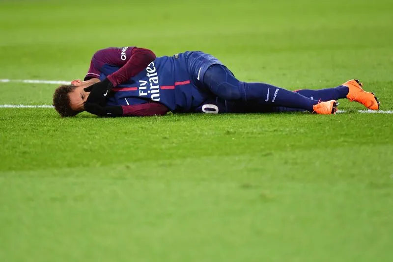 Le PSG gagne le Classique, mais perd Neymar