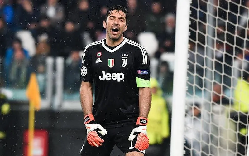 Buffon très amer du penalty sifflé contre la Juve