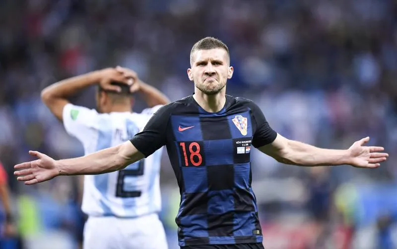 Rebić taille les Argentins