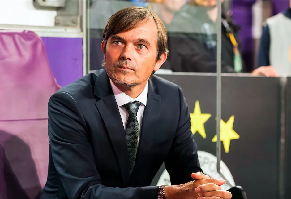 Le contrat de Phillip Cocu résilié