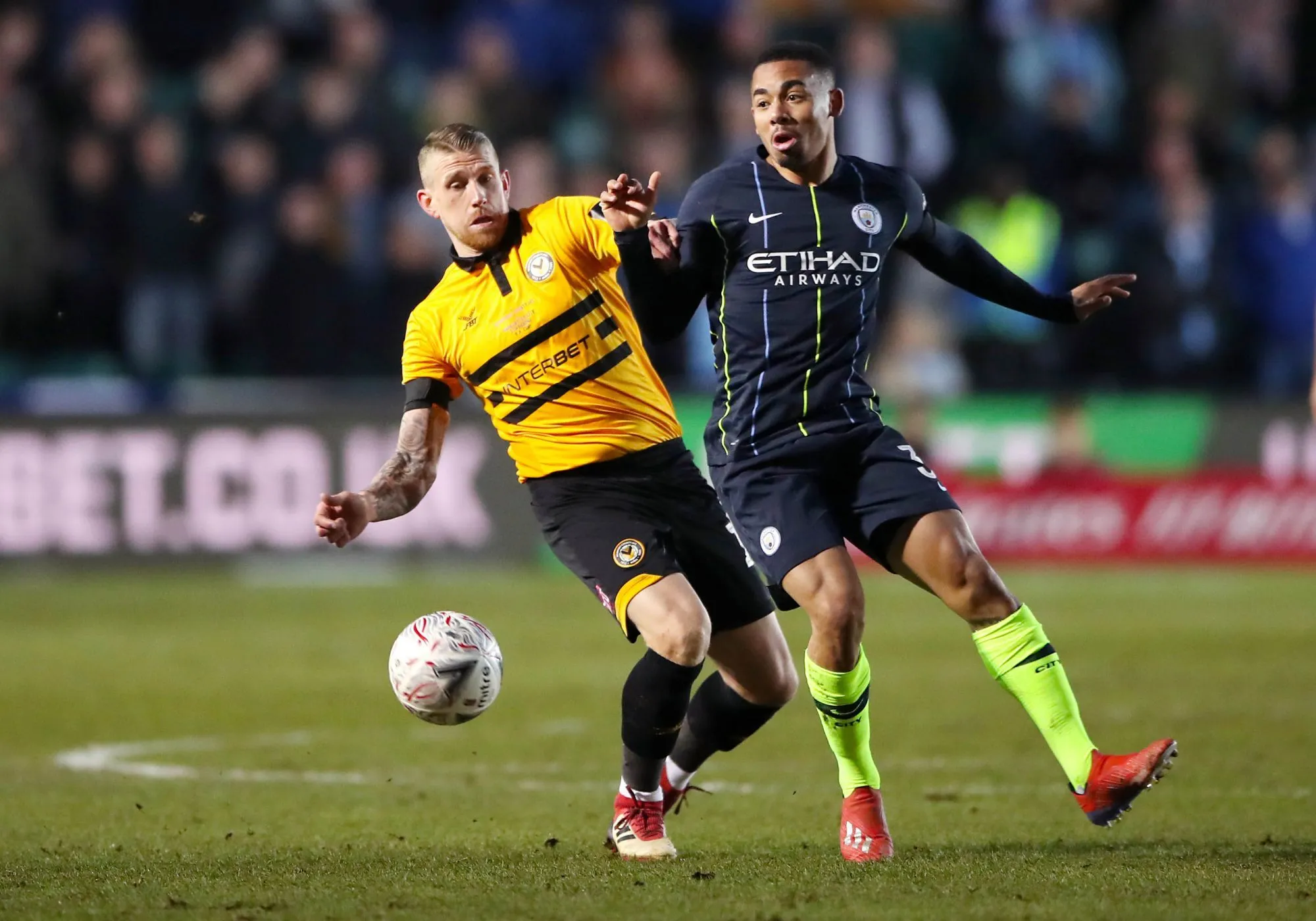 Manchester City s&rsquo;en sort à Newport