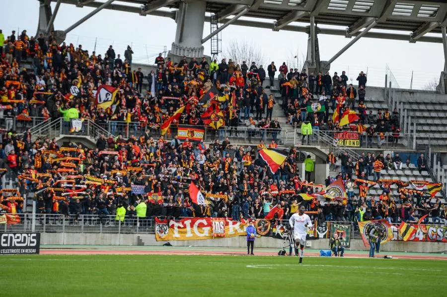 Les supporters de Lens veulent payer une amende de la LFP en pièces d&rsquo;un euro