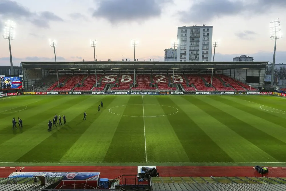 À guichets fermés, Brest paie l&rsquo;apéro à ses supporters