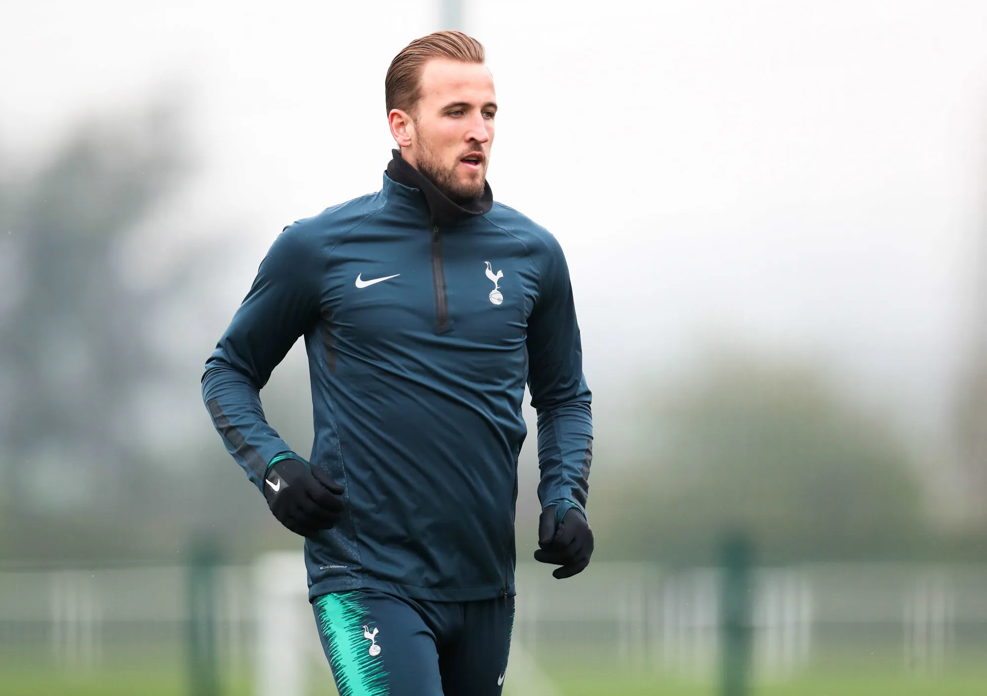 Le beau geste de Kane envers une jeune fan de Tottenham