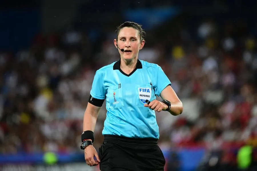 Une première femme arbitre dans le championnat masculin australien