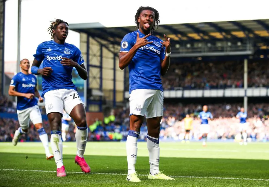 Everton dresse les Wolves