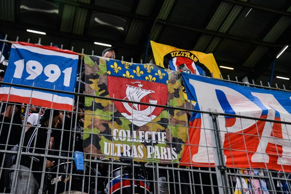 Quatre ultras parisiens en garde à vue pour avoir perturbé le concert de Jul