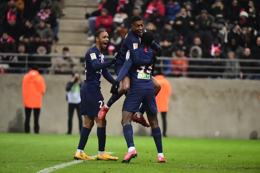 Quand Kimpembe assure l&rsquo;interview d&rsquo;après-match de Kouassi