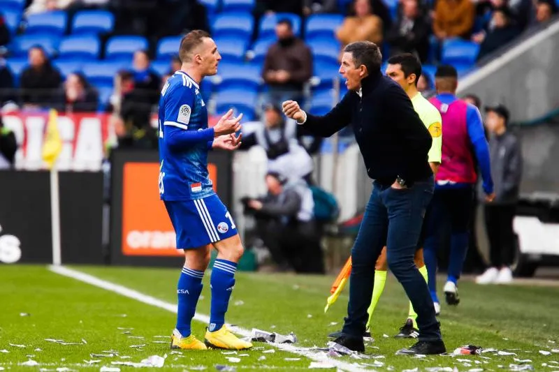 Lyon évite le pire contre Strasbourg