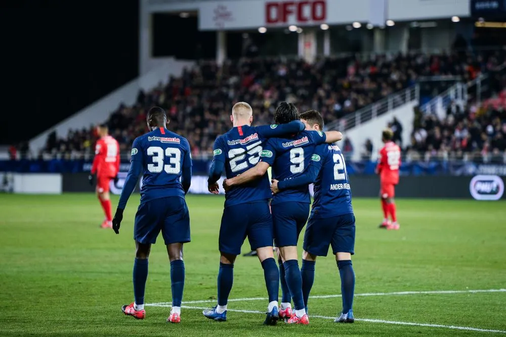 Les finales de Coupe de France et de la Ligue se joueront devant 5000 personnes