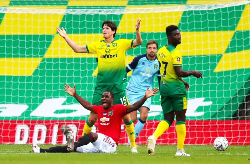 Manchester United éjecte Norwich et file en demies