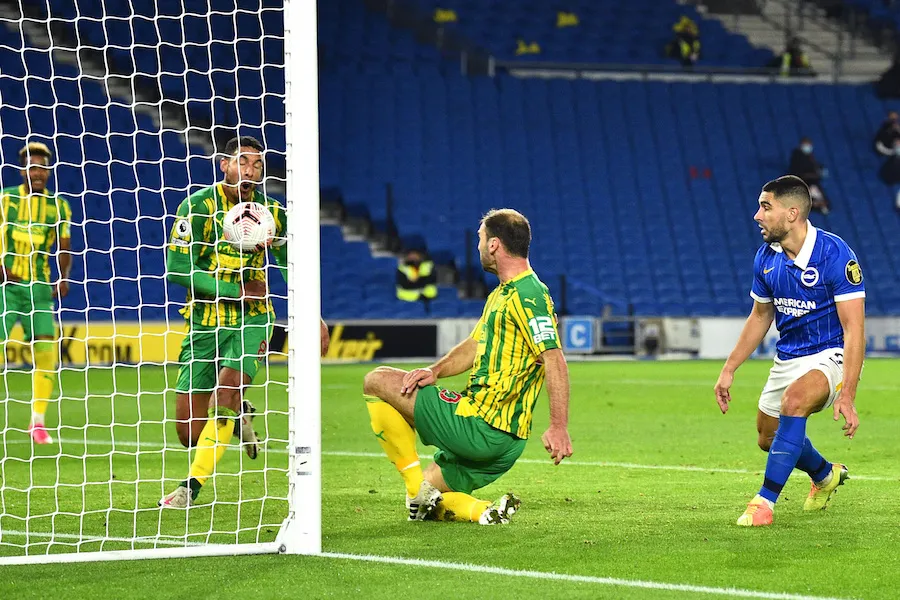 Le CSC gag de Jake Livermore contre Brighton