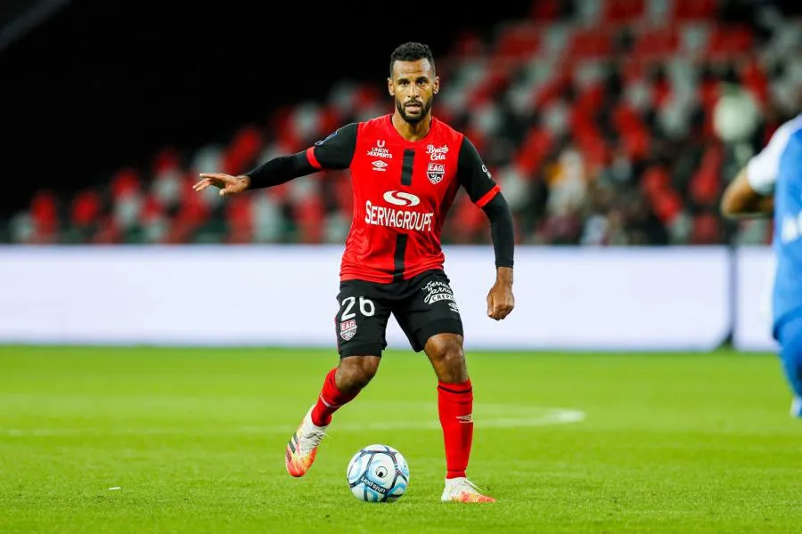 Romao convoqué par Guingamp après avoir partagé une citation de Kadhafi sur Twitter