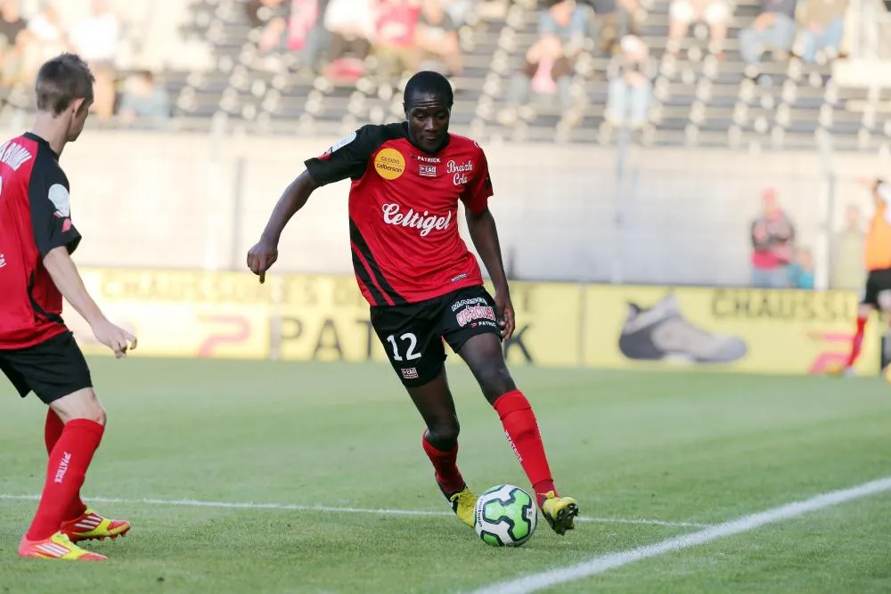 Gianelli Imbula va s'entraîner avec le groupe pro de Guingamp