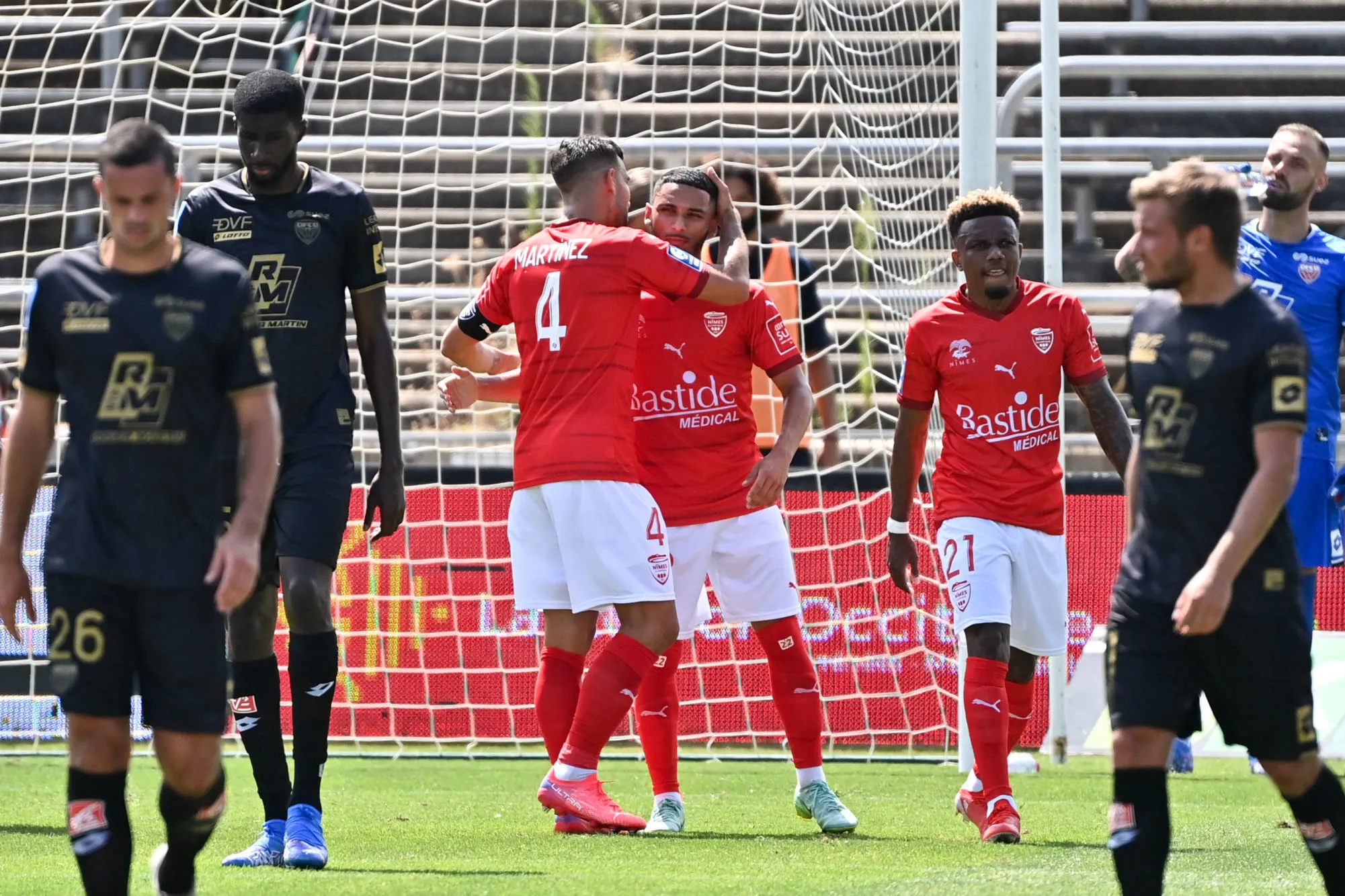 Nîmes s'impose et plonge Dijon dans l'incertitude