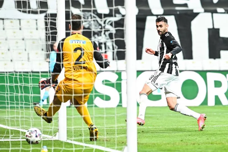 Rachid Ghezzal rejoint définitivement Beşiktaş