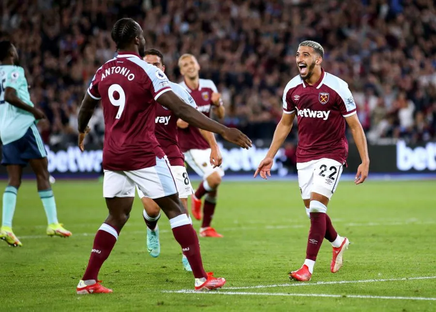 West Ham cartonne Leicester avec un Antonio record