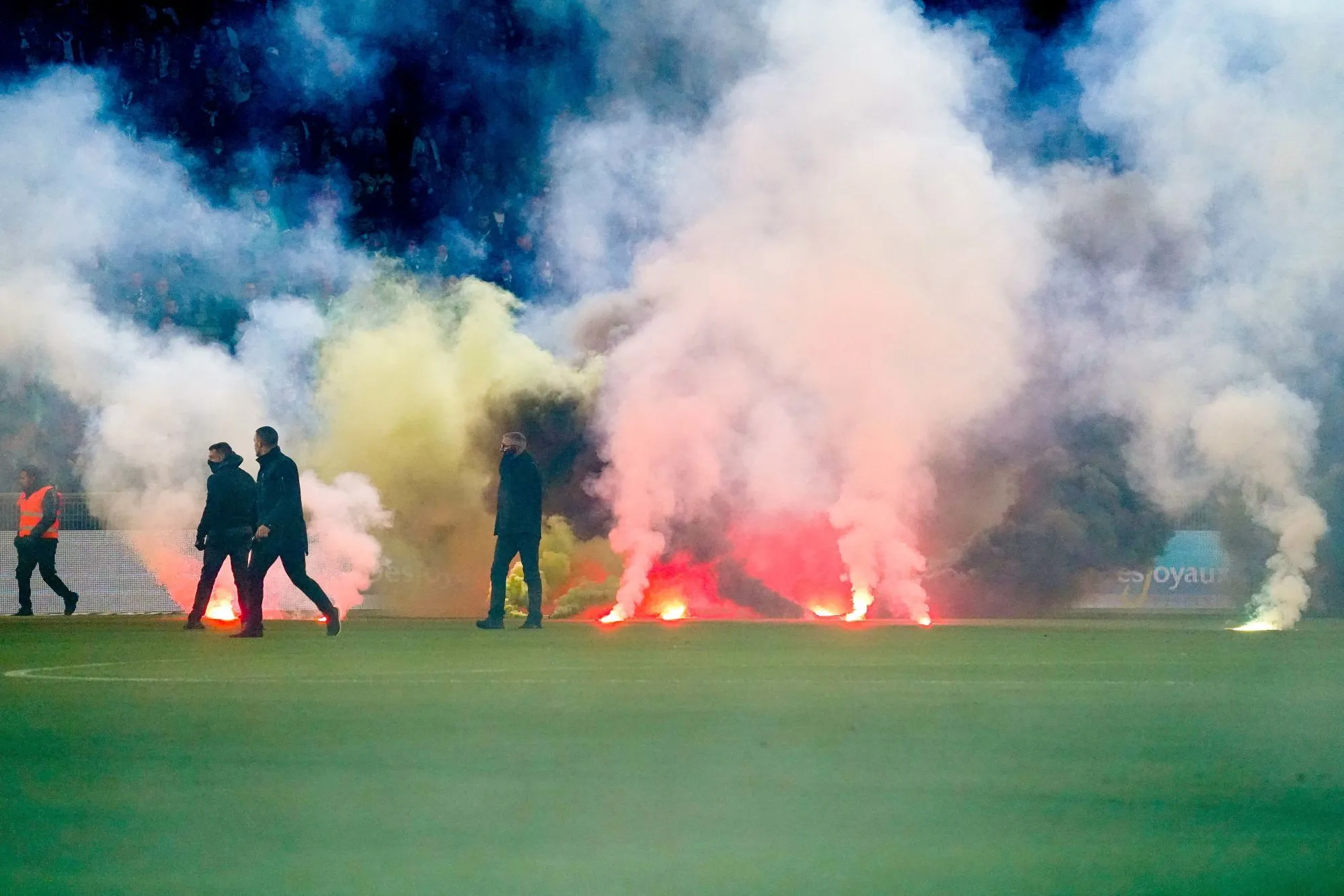 Huis clos et plus de parcage pour les supporters stéphanois après les débordements face à Angers