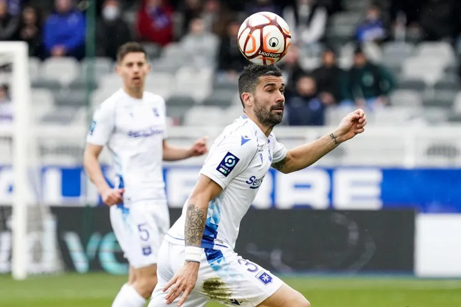 Quentin Bernard (Auxerre) : « C'est dommage que Frappart nique la fête comme ça »