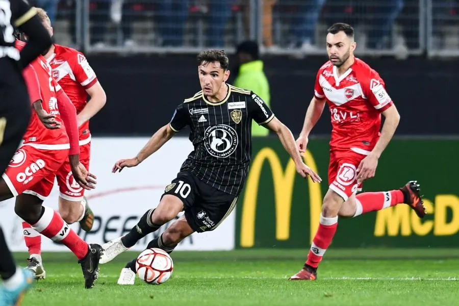 La belle opération pour Sochaux, Ajaccio et le Paris perdent du terrain