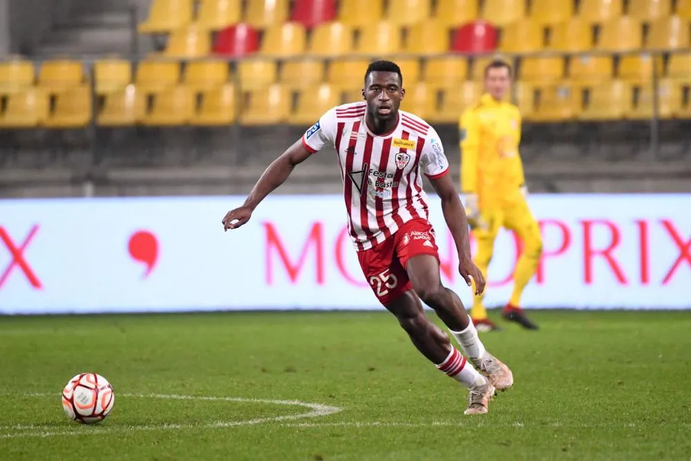 Oumar Gonzalez, le roc de l&rsquo;AC Ajaccio