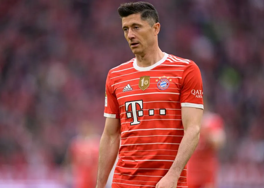 Hasan Salihamidžić : «<span style="font-size:50%">&nbsp;</span>Lewandowski m&rsquo;a informé qu&rsquo;il aimerait quitter le club<span style="font-size:50%">&nbsp;</span>»