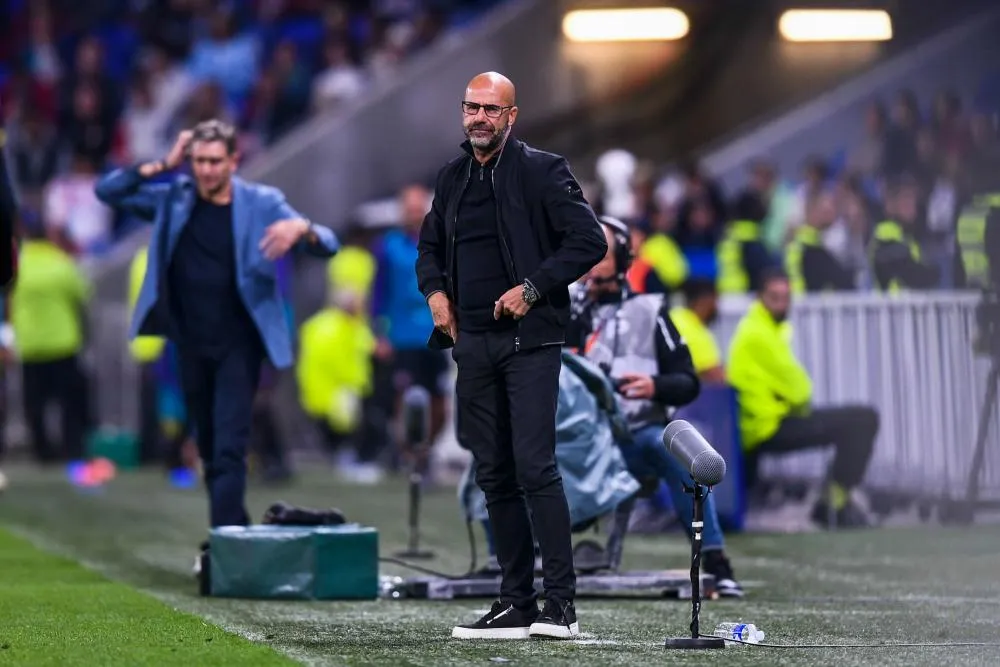 Olympique lyonnais : L'entraîneur Peter Bosz sur la sellette ?