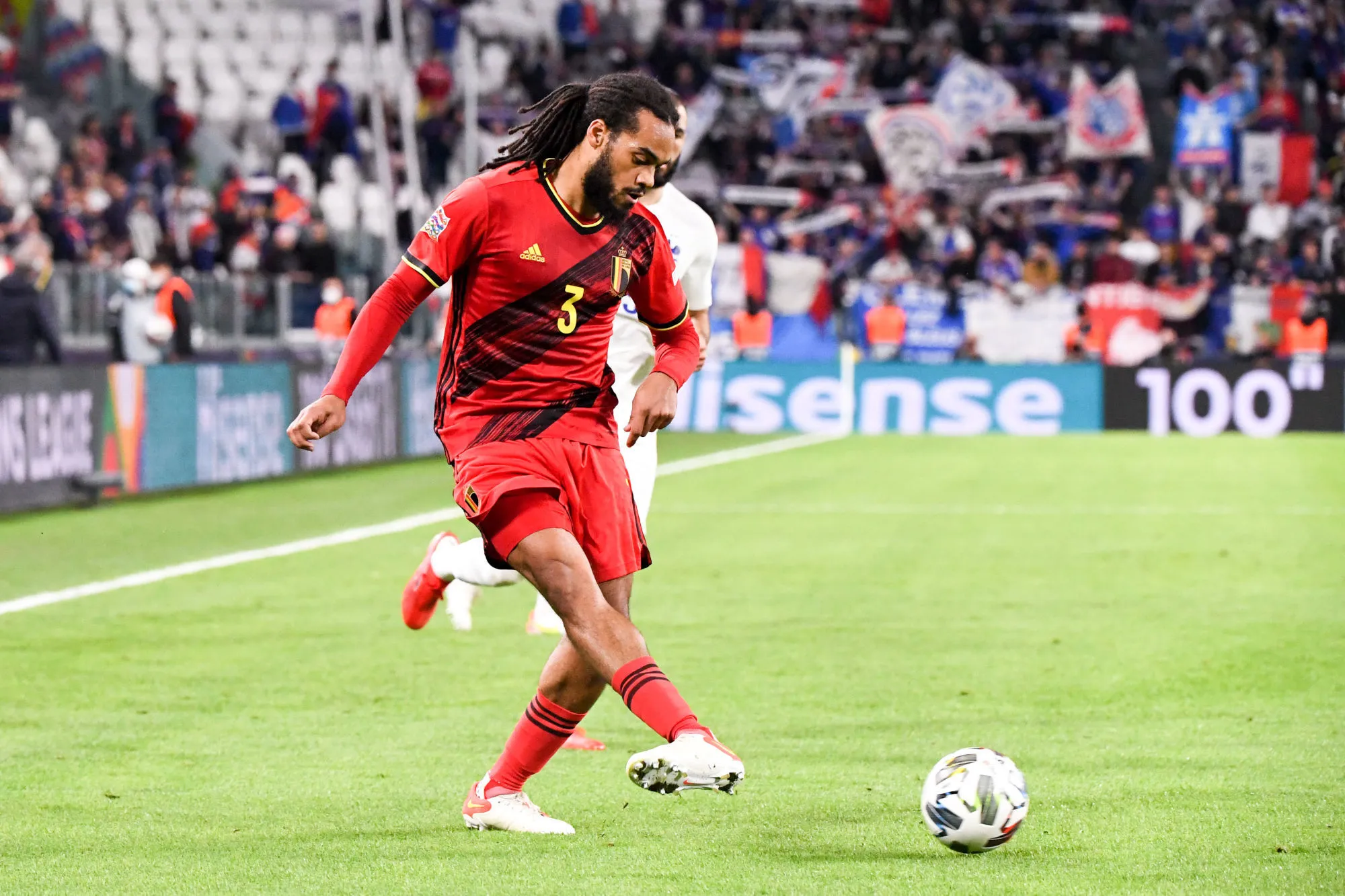 Jason Denayer forfait pour la Coupe du monde alors qu'il n'est que réserviste