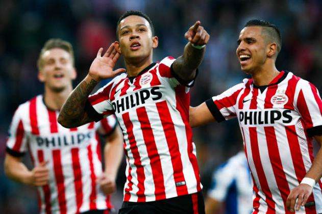 Manchester United a voulu empêcher Depay de jouer