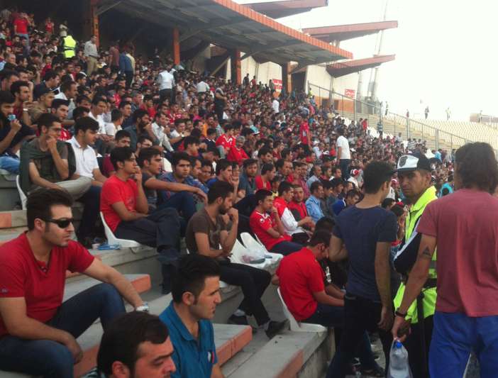 On était à un match du Tractor Tabriz, en Iran