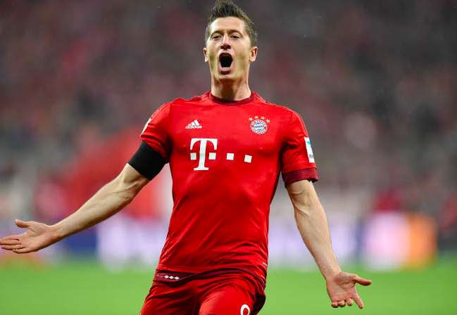 Lewandowski se paie Wolfsburg en un temps record