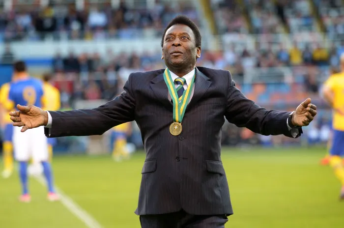 Pelé se paie Dunga