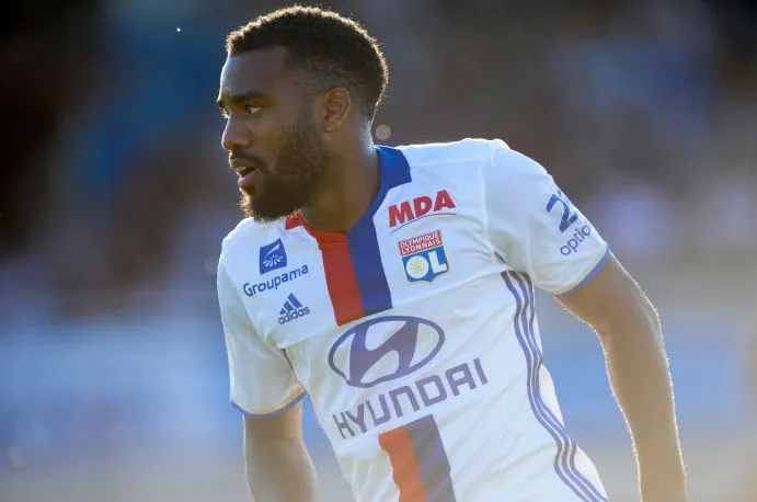 Lyon sort les griffes pour Lacazette