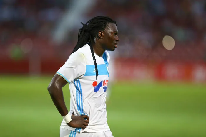 Bafé Gomis brûle un cierge à Lourdes