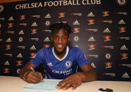 Officiel : Batshuayi à Chelsea