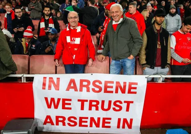 Un fan d’Arsenal fou de joie après le nul de Tottenham