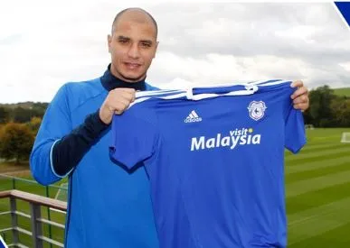 Chamakh rejoint Cardiff City