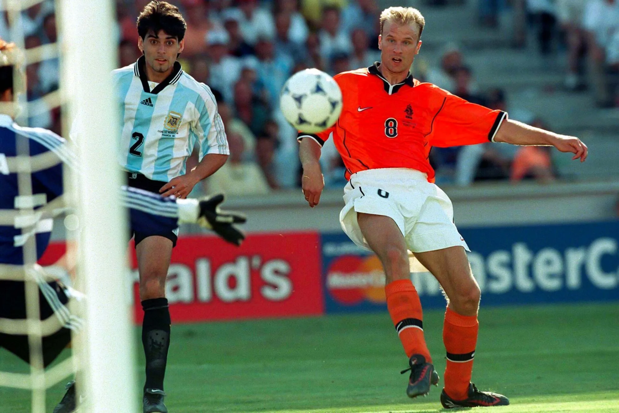 Pays-Bas-Argentine : l’envol de Bergkamp